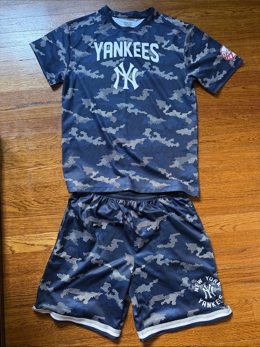 Genuine Merchandise Navy and White Yankees Camo Kids Matching Set